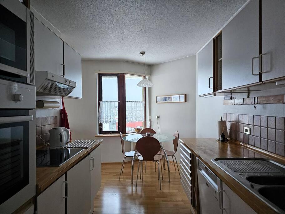 Family Penthouse With Great View Apartment Garthabaer Luaran gambar